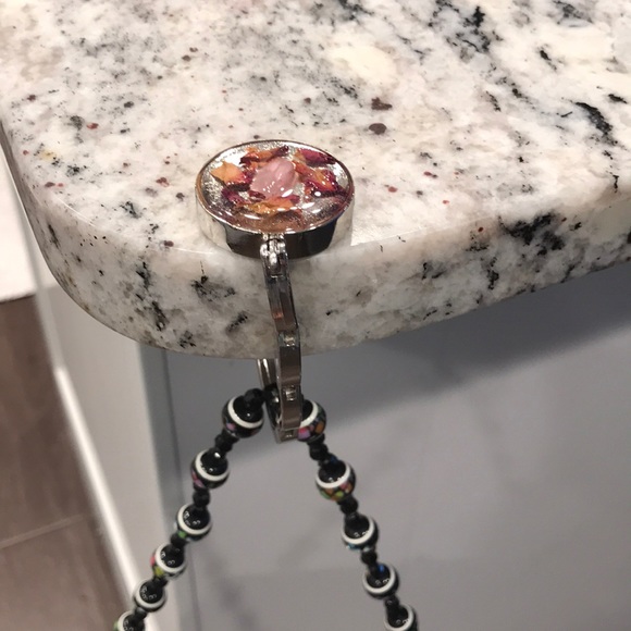 Organic Roses Rose Quartz Purse Holder - Picture 5 of 5